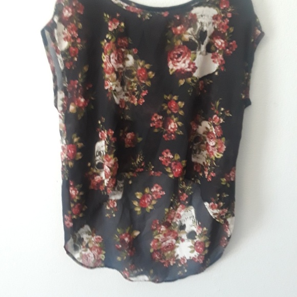 Black hot topic top - Picture 3 of 3